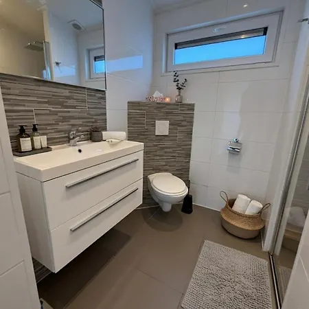 Kemp Sunset Modernes Waterfront Fuer 6 Pers 5 Min Zum Hellevoetsluis